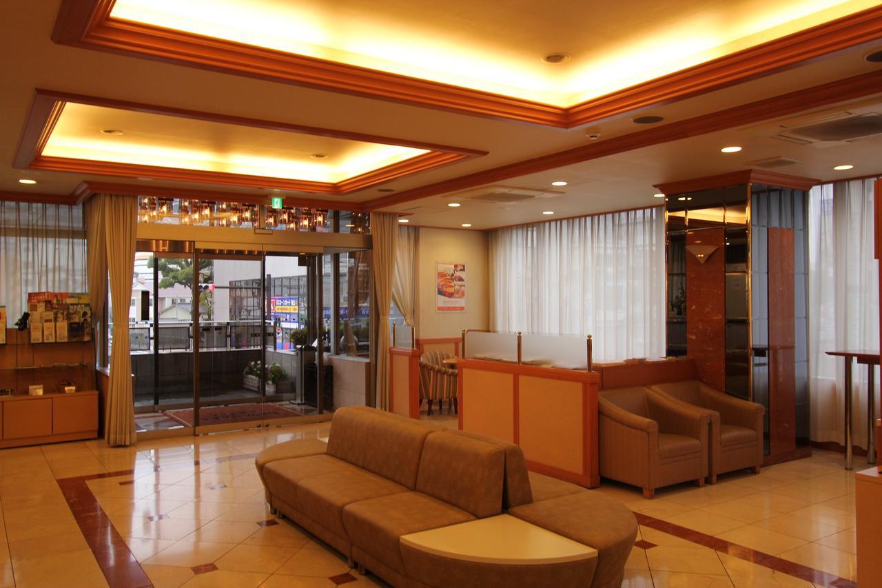 Hotel New Gaea Oitaekimae Bagian luar foto
